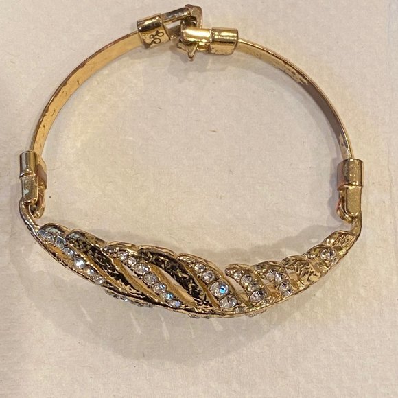 Lilly Pulitzer "Birds of a Feather" Bracelet - Picture 5 of 5